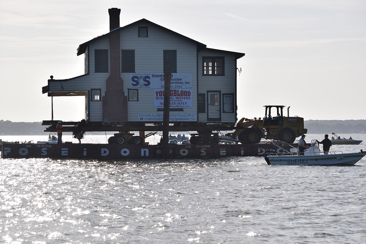 Floating Ma Barker House Transition Watersports Ocklawaha Florida